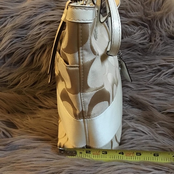 NWOT coach purse - Picture 3 of 6